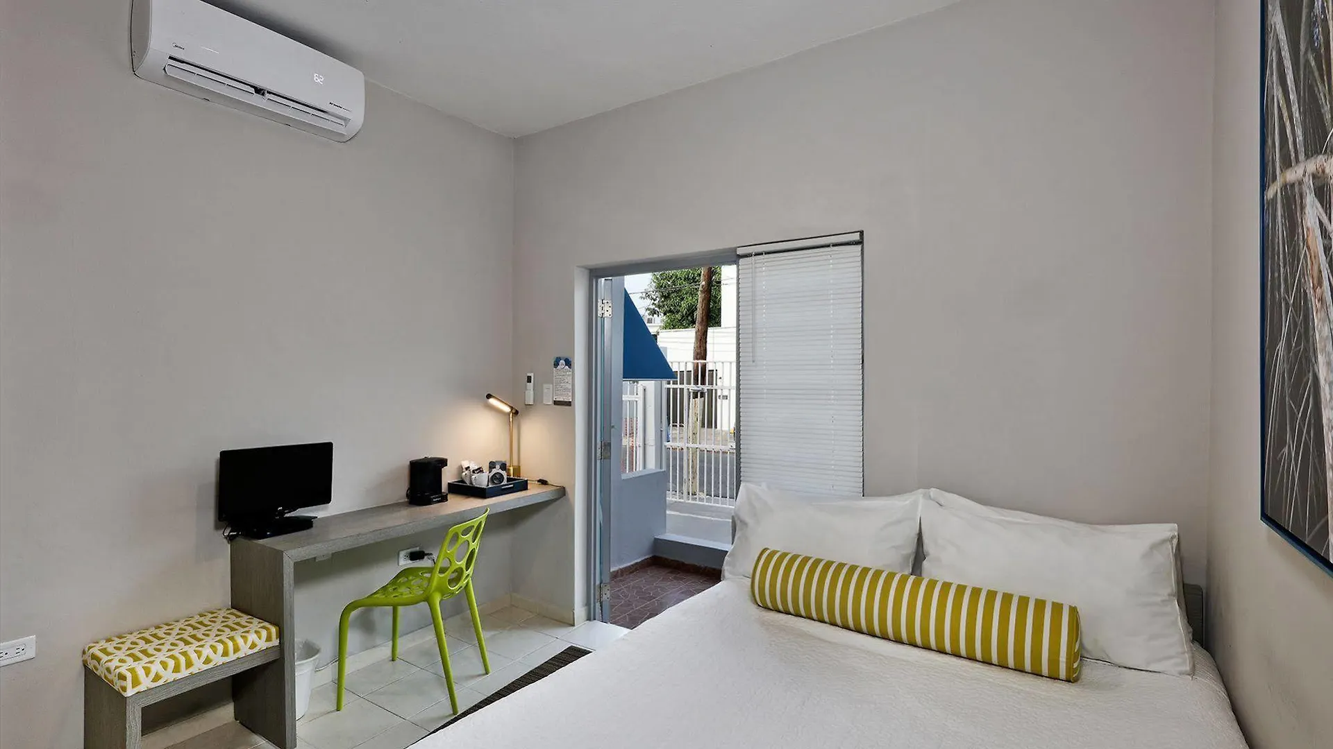 Montcaribe Guesthouse Loiza 3*, San Juan
