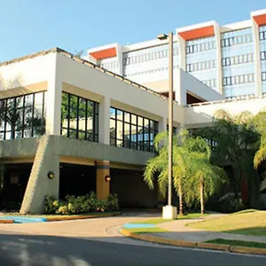 Howard Johnson By Wyndham Centro Cardiovascular Hotel